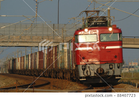 北陸本線加賀-笠間-三河JR貨運EF81-76(富山) 北陸本線加賀-笠間-三河JR貨運EF81-76(富山) 88407723