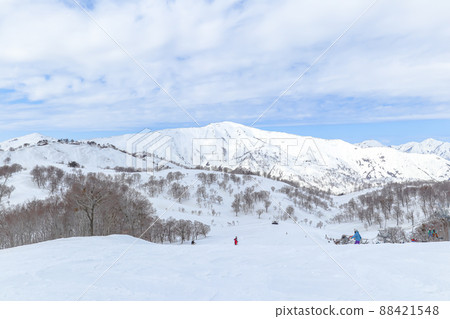 [Okutadami Maruyama Ski Resort] (Uonuma City) Spring ski season 88421548