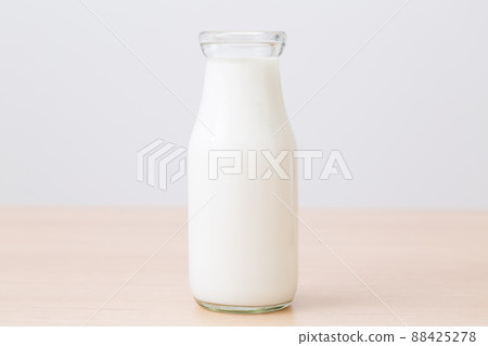 牛奶瓶 88425278