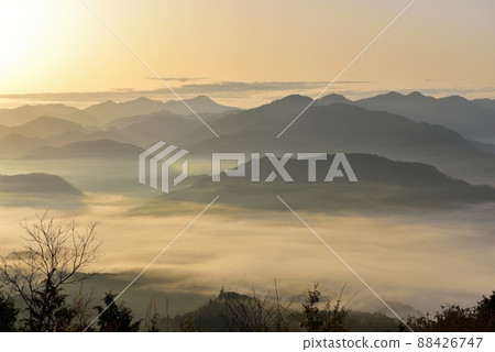 富美山宇田盆地的雲海 富美山宇田盆地的雲海 88426747