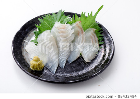 Sea bream sashimi sashimi 88432484