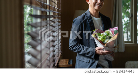 Middle man with a bouquet Middle man with a bouquet 88434445