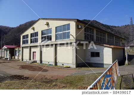 Samani Municipal Horoman Elementary School (closed school, Horoman Community Center) 88439017