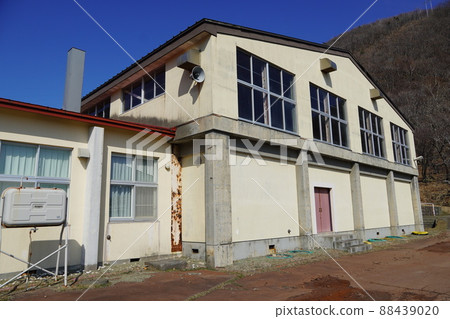 Samani Municipal Horoman Elementary School (closed school, Horoman Community Center) 88439020