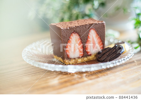 草莓巧克力慕斯 草莓巧克力慕斯 88441436