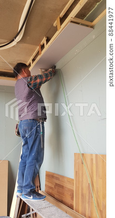 木匠。日常木匠。建築工地。室內。木工。木材 木匠。日常木匠。建築工地。室內。木工。木材 88441977