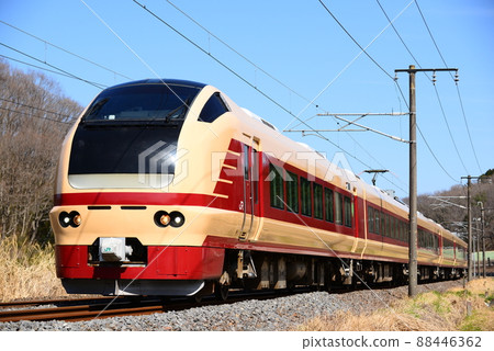 E653 series K70 train going on the Joban line 88446362