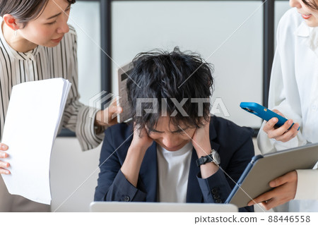 Business scene busy panic harassment Business scene busy panic harassment 88446558