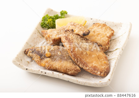 Tatsutaage of yellowtail 88447616