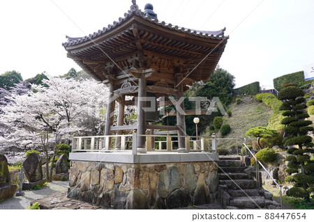 長谷山東光寺（東京都町田市）鐘樓 88447654