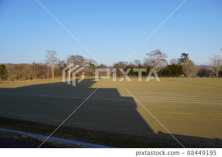 三石市立信出小學校(停課)操場 三石市立信出小學校(停課)操場 88449195