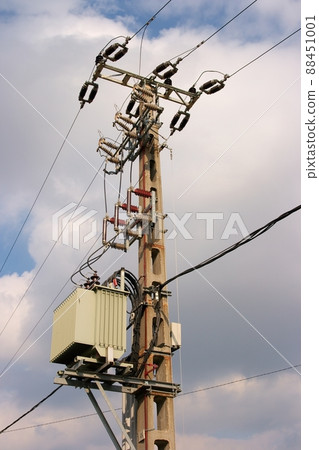 Pillar 88451001