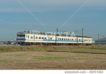 北陸本線 Nonoichi-Matto JR West 419 系列 D13 機關(福井) 北陸本線 Nonoichi-Matto JR West 419 系列 D13 機關(福井) 88453482