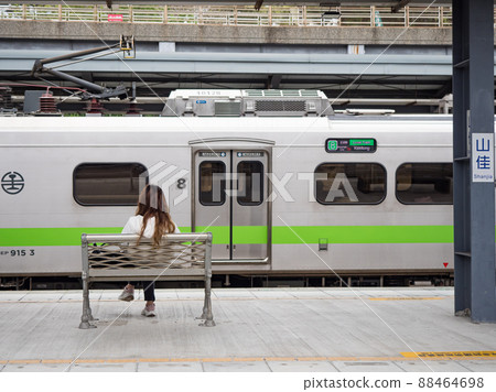 山佳車站月台 88464698