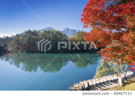 Autumn leaves of Bishamon and Mt. Bandai 88467513