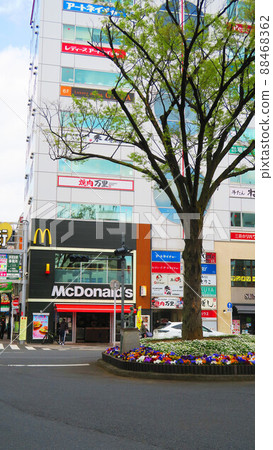 Scenery of JR East Akabane Station and its surroundings (photographed in March 2022) 88468362