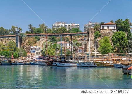 Pleasure boats in the harbor of Antalya, Turkey 88469122