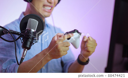 Male video distributor who distributes live video of games 88474421