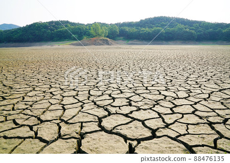 破裂的水庫 破裂的水庫 88476135