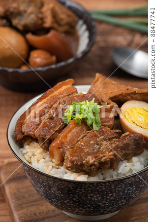 Taiwanese Snacks Braised Pork Belly Rice Taiwan Style Pork Don コンロウファン 88477741