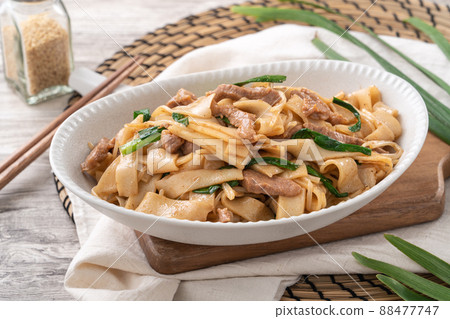 粄條 炒粄條 客家粄條 flat rice noodle char kway teow 米の麺 粄條 炒粄條 客家粄條 flat rice noodle char kway teow 米の麺 88477747