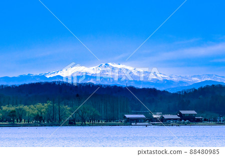 Hakusan seen from Kibagata 88480985