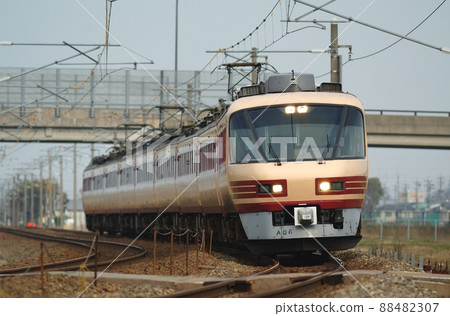 北陸本線加賀-笠間-三河JR西485系列A06編隊(京都)雷長 北陸本線加賀-笠間-三河JR西485系列A06編隊(京都)雷長 88482307