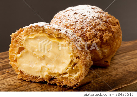 乳蛋糕奶油泡芙 乳蛋糕奶油泡芙 88485515