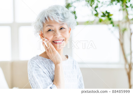 高級女性美容 88485999