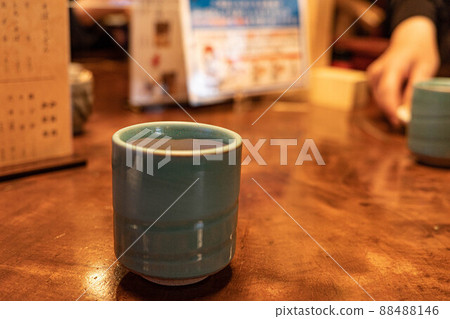 Teacup and table Teacup and table 88488146