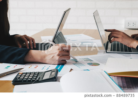 Business Accounting people meeting working with new startup project Business Accounting people meeting working with new startup project 88489735