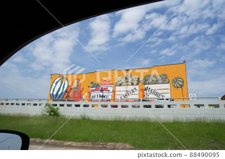 DETROIT, MICHIGAN, UNITED STATES - MAY 22nd 2018: Abandoned Building with Graffiti in downtown Detorit DETROIT, MICHIGAN, UNITED STATES - MAY 22nd 2018: Abandoned Building with Graffiti in downtown Detorit 88490095