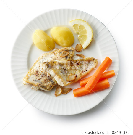 roasted zander filet 88491323