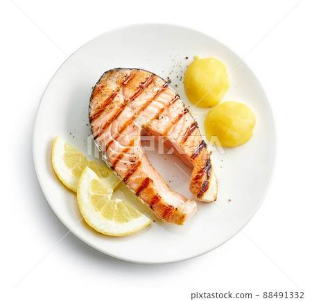 grilled salmon steak 88491332