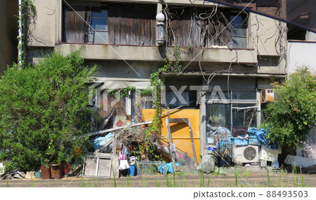 Garbage house Garbage house 88493503