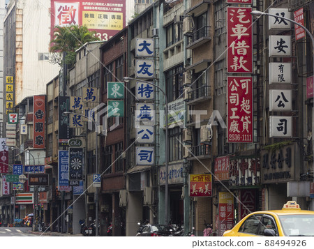 Taiwan A group of multi-tenant buildings facing Taipei Boulevard / Taipei, Taiwan 88494926