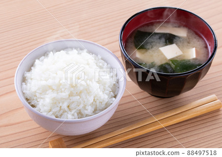 晚餐和味噌湯 晚餐和味噌湯 88497518