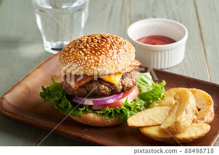 一個漢堡包 88498718
