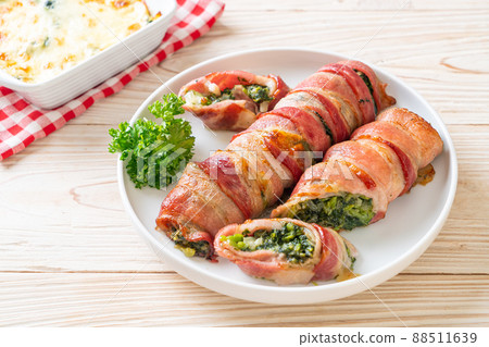 baked bacon stuffed spinach and cheese baked bacon stuffed spinach and cheese 88511639
