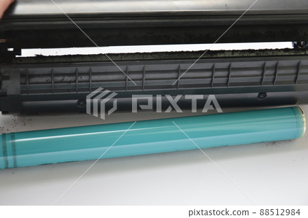Charging the laser printer cartridge with toner powder 88512984