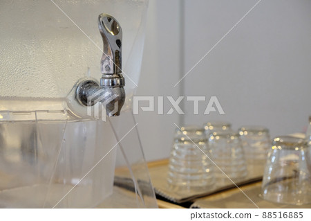Water jug 88516885