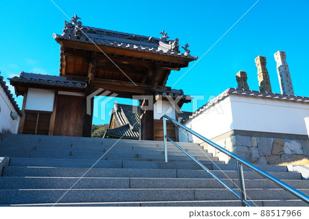 [Setouchi 33 Kannon Sacred Ground] No. 4 The approach and mountain gate of the temple on the hill, Kannonin, Tamano City, Okayama Prefecture 88517966