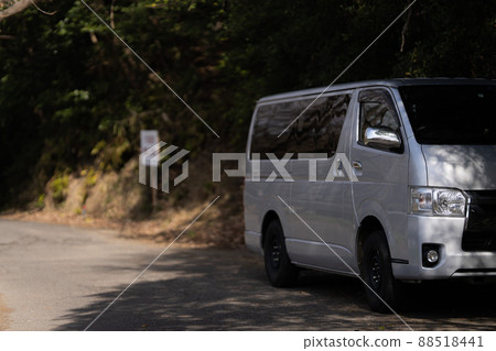 Delivery vehicle / operator image Delivery vehicle / operator image 88518441