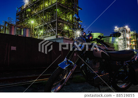 Kawasaki Factory Night View (Chidoricho) and Motorcycle (SR400 Final Edition) Kawasaki Factory Night View (Chidoricho) and Motorcycle (SR400 Final Edition) 88519855