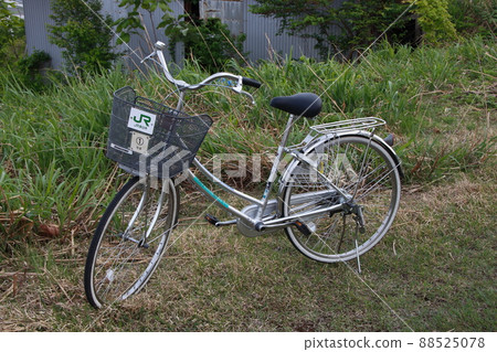 Rental cycle in JR line / Niigata prefecture 88525078