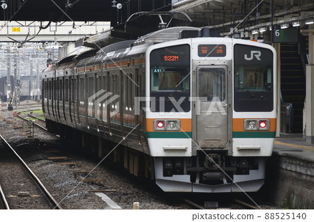 我妻線 211 系列(4 節列車:高崎-澀川⇔大前) 我妻線 211 系列(4 節列車:高崎-澀川⇔大前) 88525140