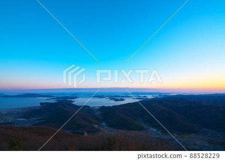 [瀨戶內海國立公園] 從錦江山頂看到的瀨戶內海黃昏 1 岡山縣岡山市，玉野市 88528229