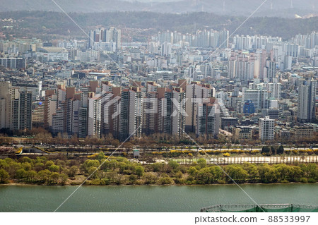 Seoul scenery full of fine dust and pollution Seoul scenery full of fine dust and pollution 88533997