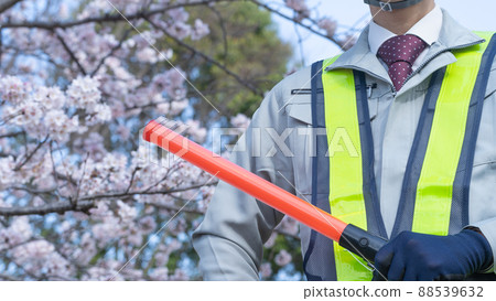 櫻花與製服|建築業/安防業加盟公司形象 櫻花與製服|建築業/安防業加盟公司形象 88539632