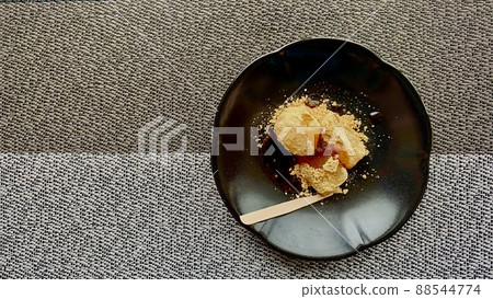 Kuromitsu Kinako Mochi 88544774